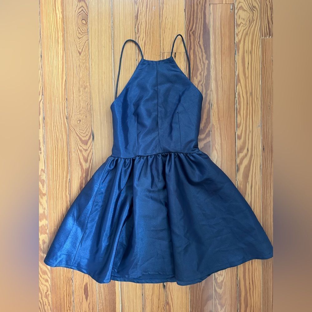 L’atiste Formal Dress